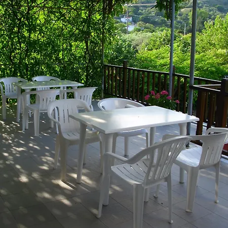 Gasthof Pansion Platana Glossa